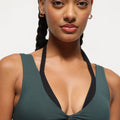  Dark jungle green